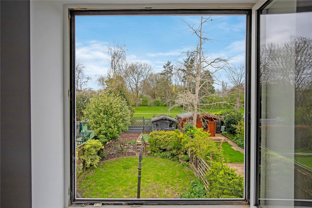 Property photo 2 of 29 Picture No. 07