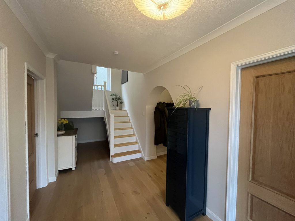 Property photo 3 of 20 Not Specified