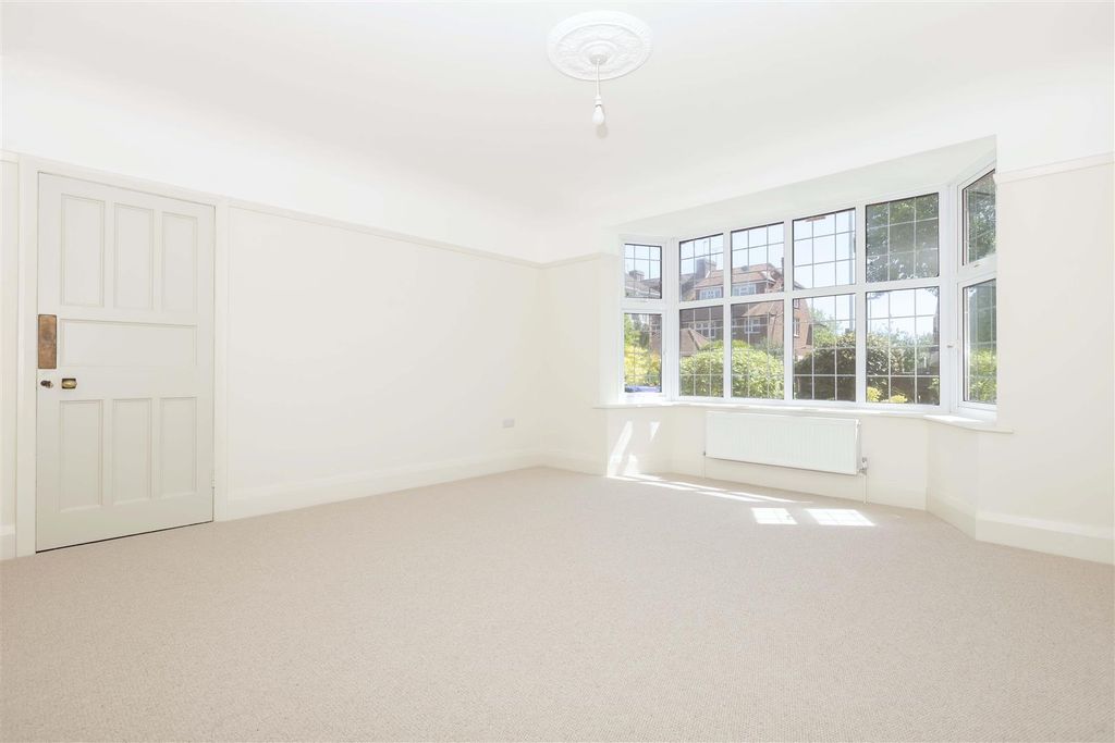 Property photo 3 of 19 Treveor New_10.Jpg