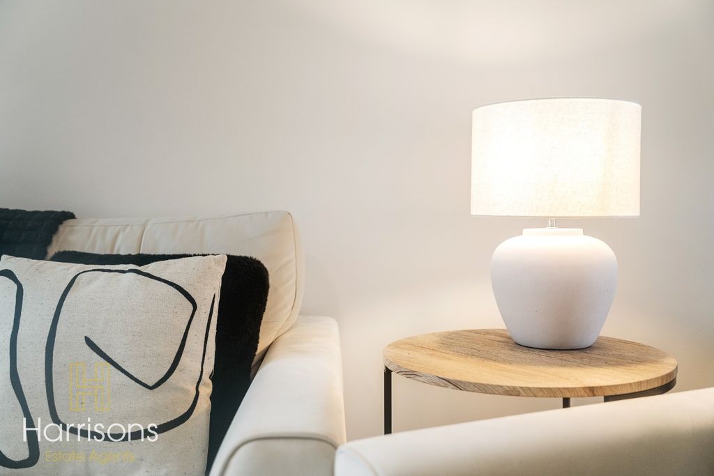 Property photo 3 of 32 4873867