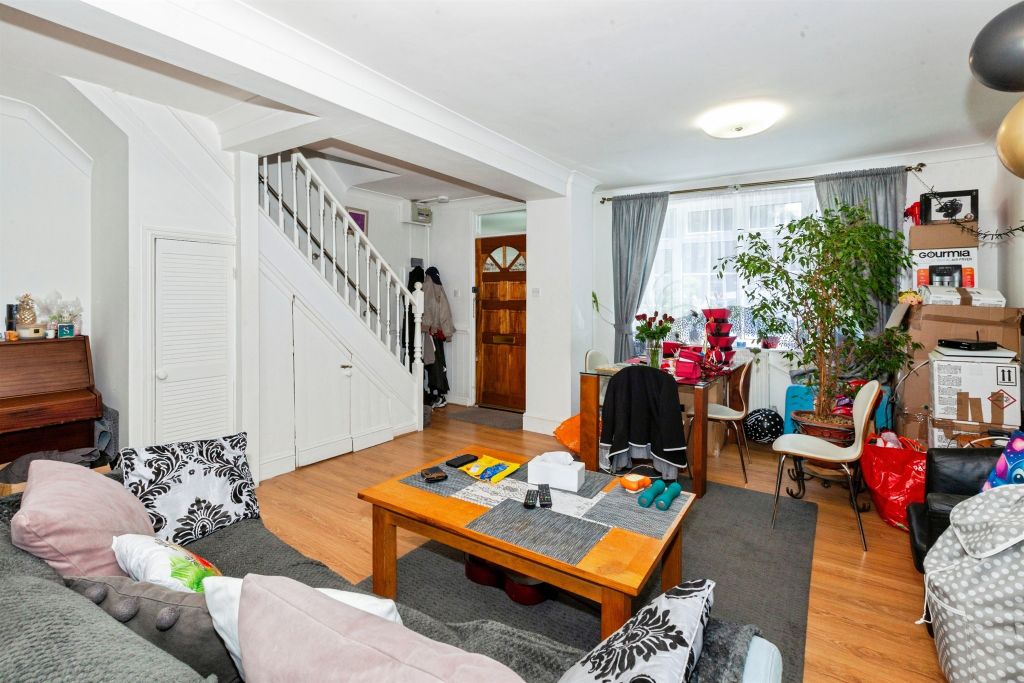 Property photo 2 of 17