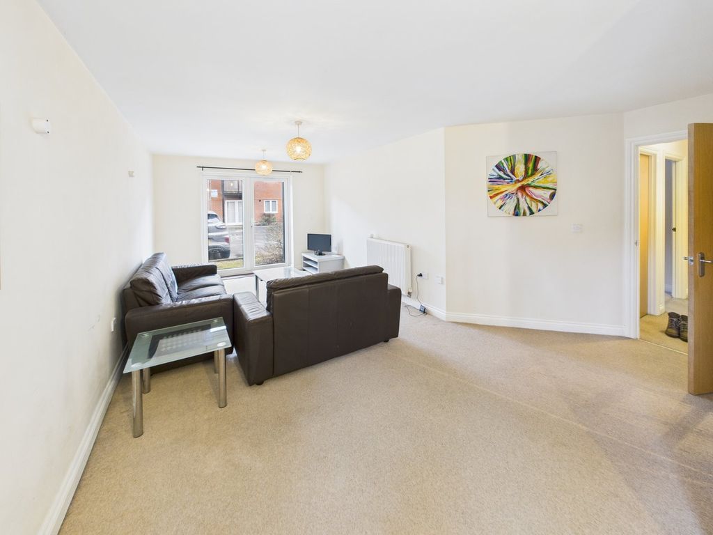 Property photo 2 of 8