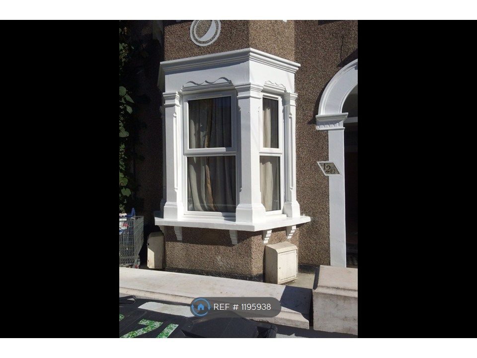 Property photo 2 of 23 House Front