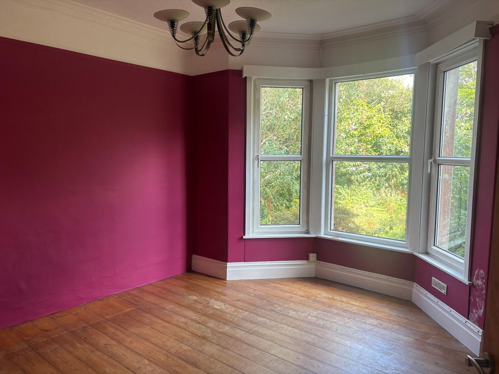 Property photo 2 of 3 Living Room