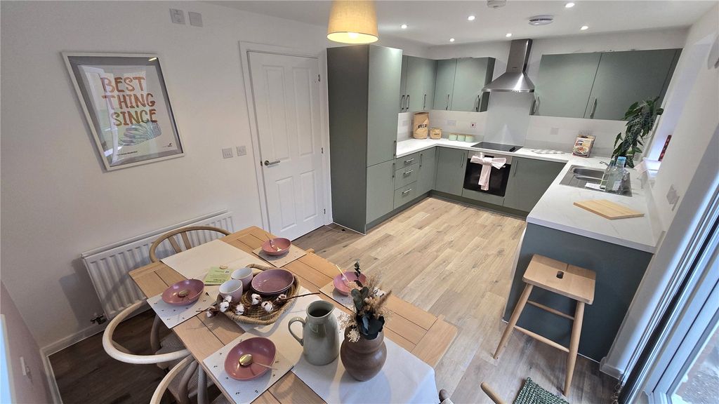 Property photo 3 of 17 Picture No. 16