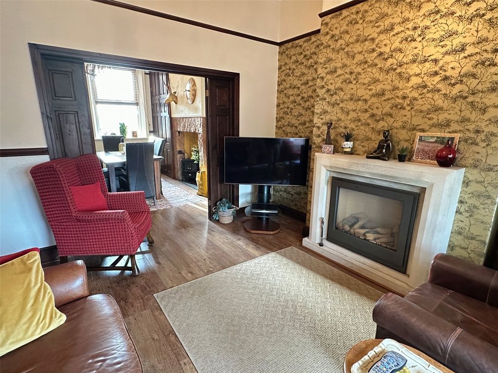 Property photo 3 of 26 Picture No. 37