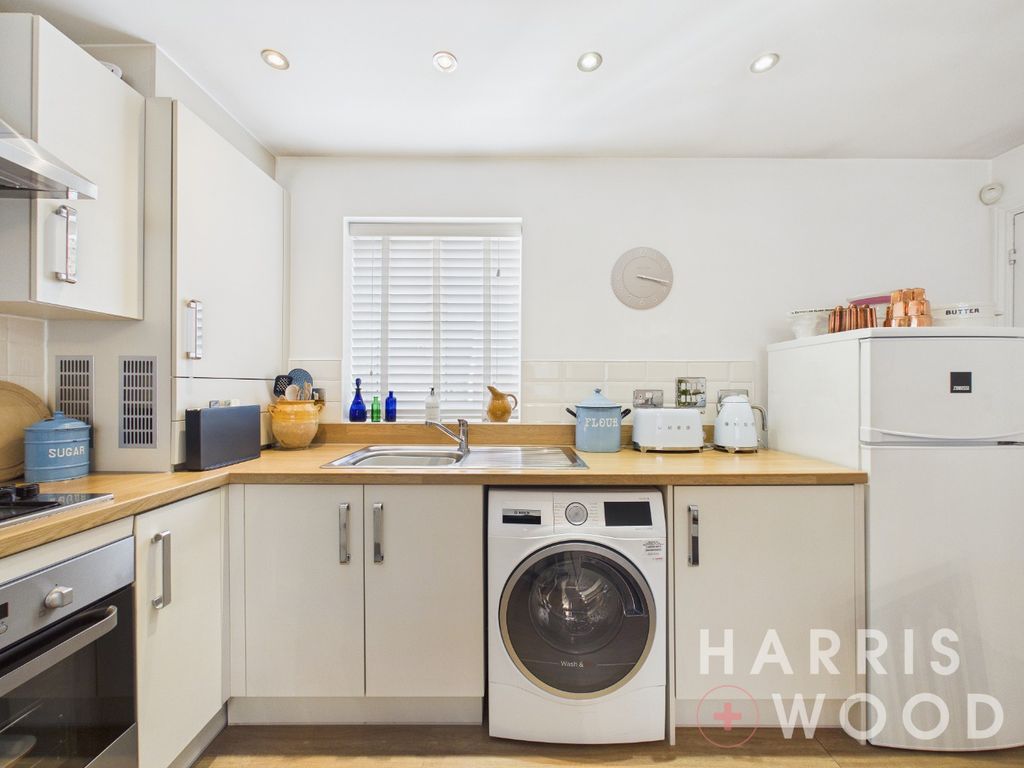 Property photo 3 of 21 4963653