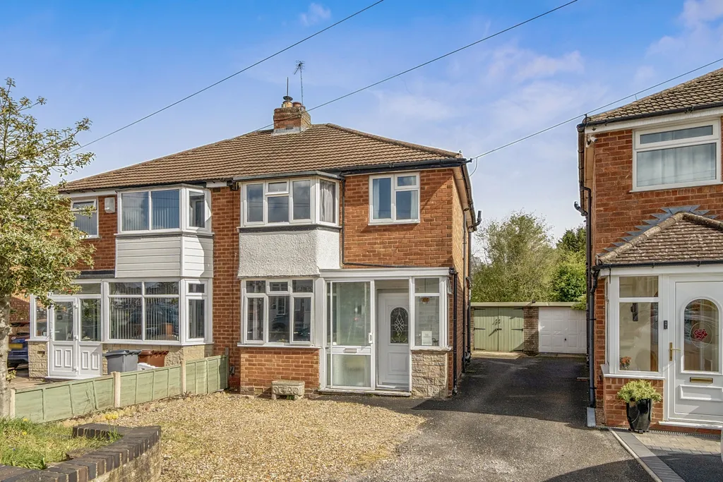 House in Solihull, Kingshurst - More