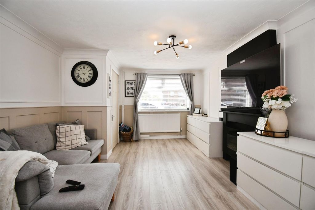 Property photo 2 of 16 01c4993c-U 20 2812 29.Jpg