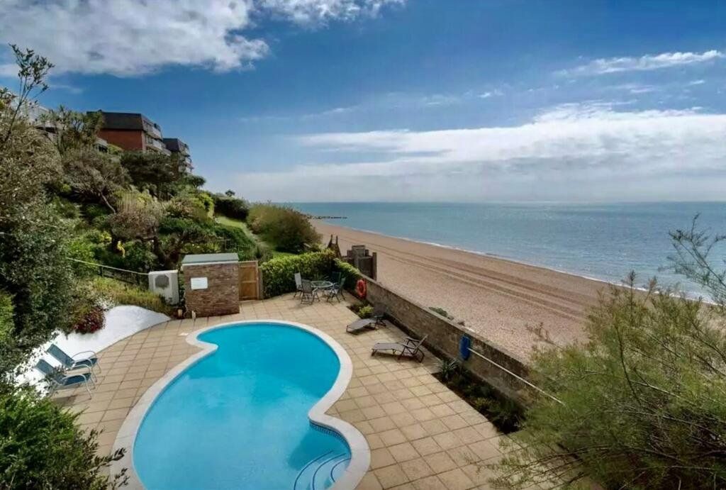 Property photo 3 of 22 Picture 3