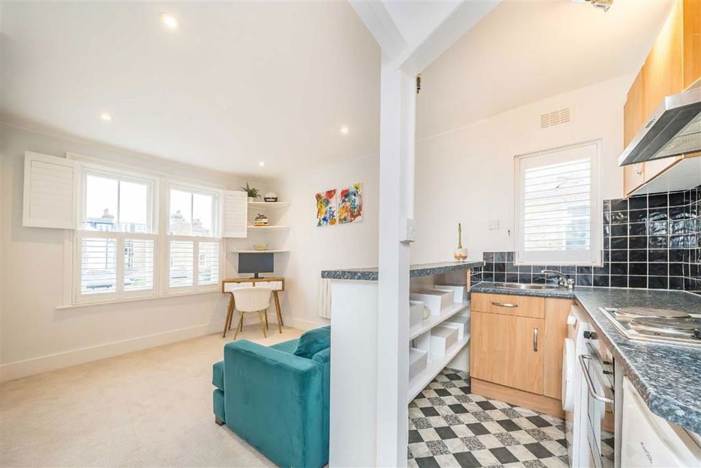 Property photo 3 of 5