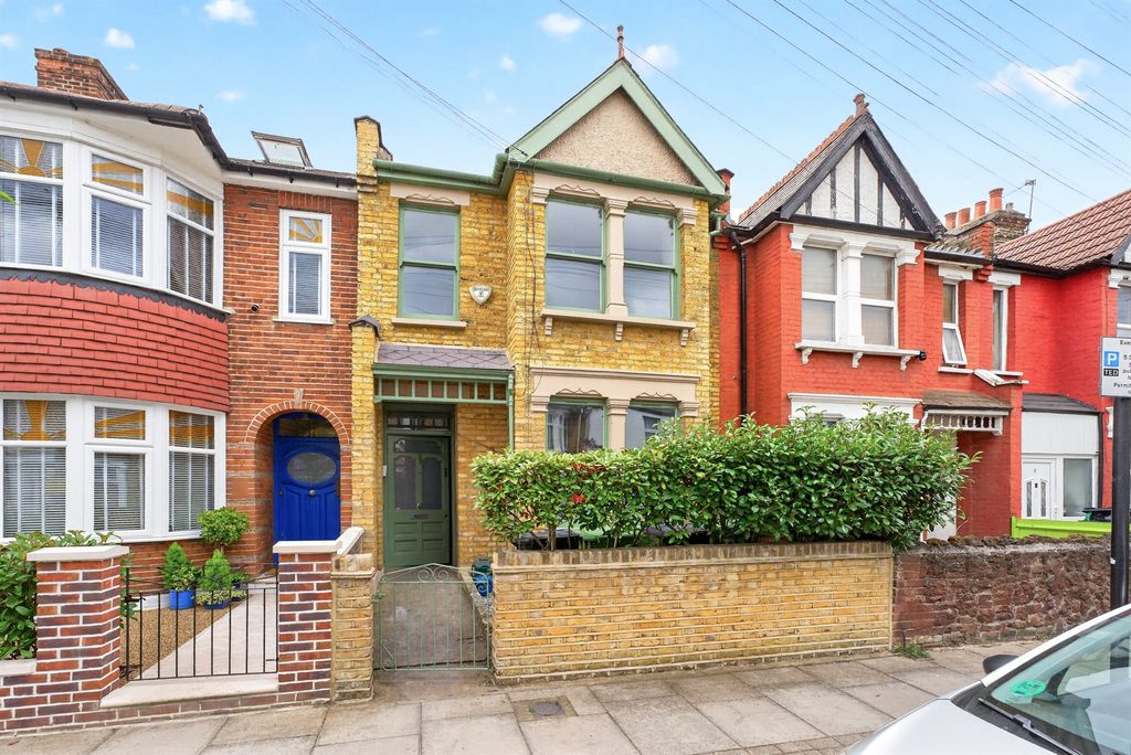 Property photo 1 of 7