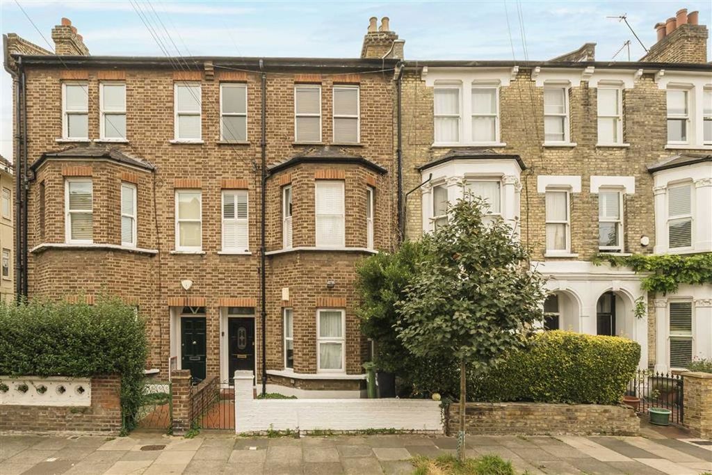 Property photo 1 of 4