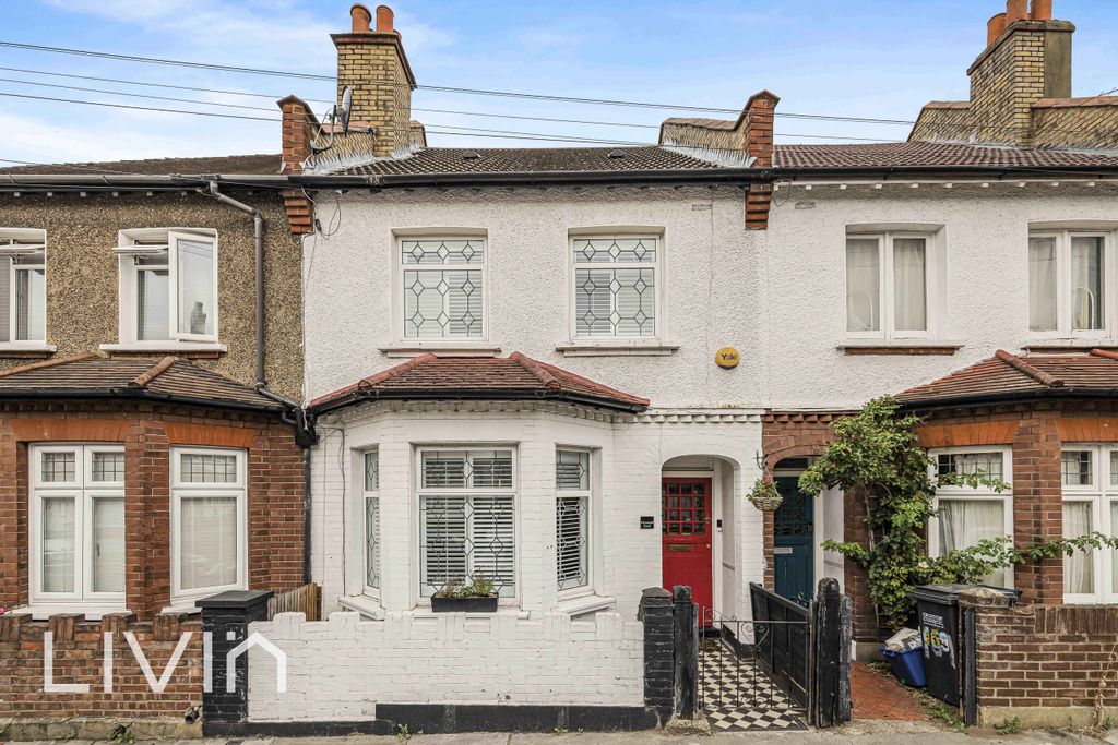 Property photo 1 of 15 120A3636