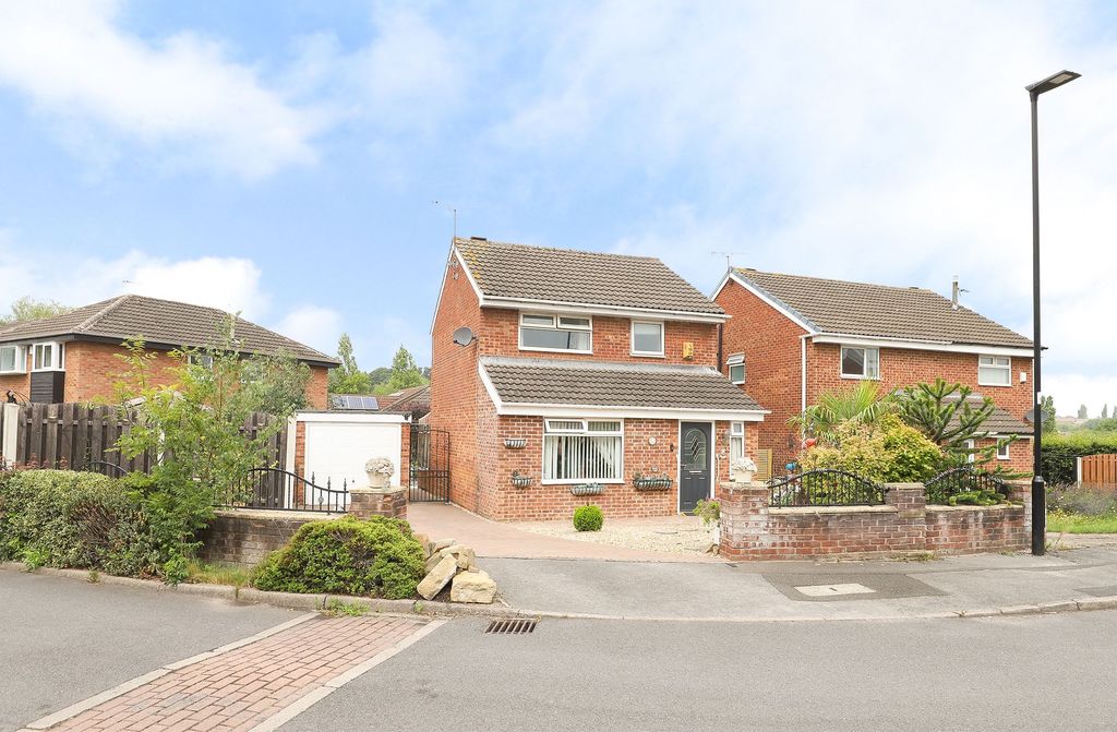 Property photo 1 of 16