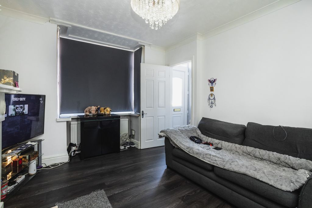 Property photo 3 of 22