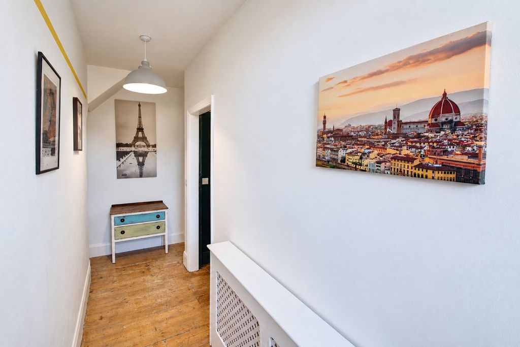 Property photo 3 of 18 6099723