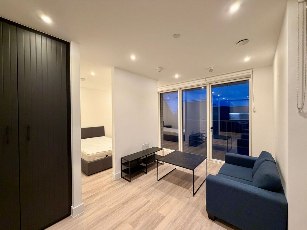 Property photo 1 of 8