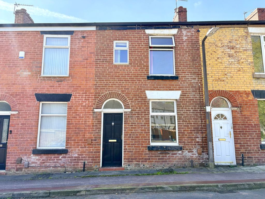 Property photo 1 of 18