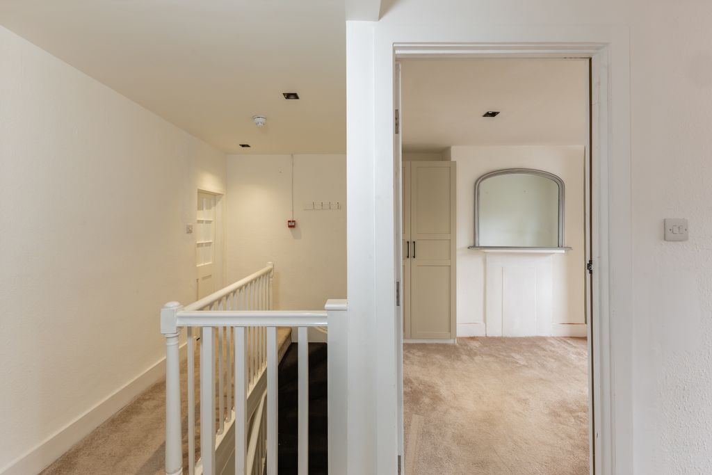 Property photo 3 of 9 3. Third Picture_Common Areas_9R3A6460