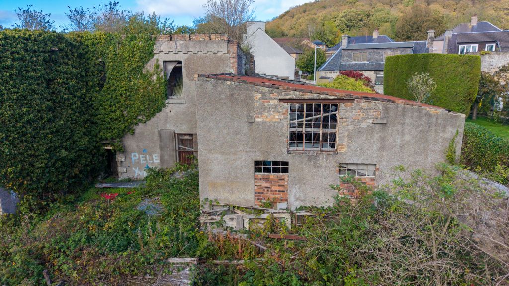 Property photo 2 of 14 Image 2