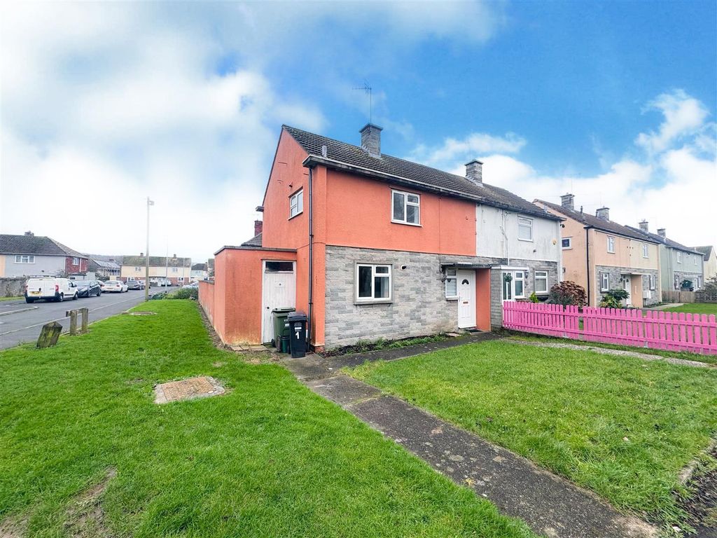 Property photo 1 of 13 Front