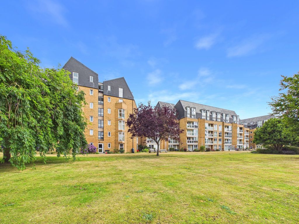 Property photo 1 of 17 Homepine House