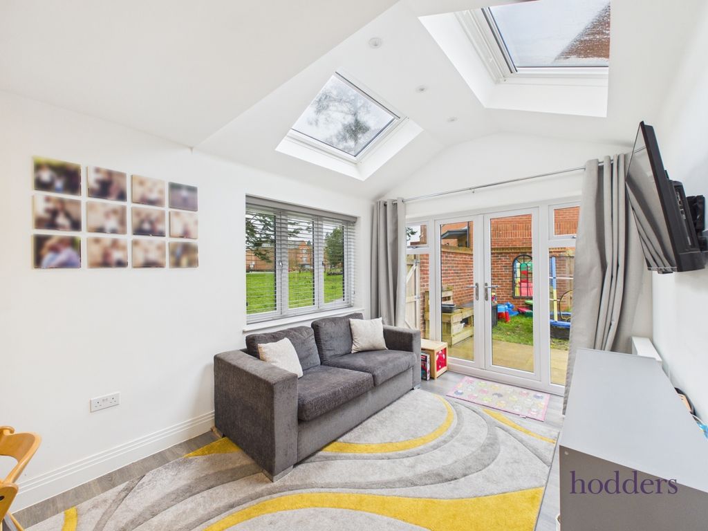 Property photo 3 of 25 Picture No. 22