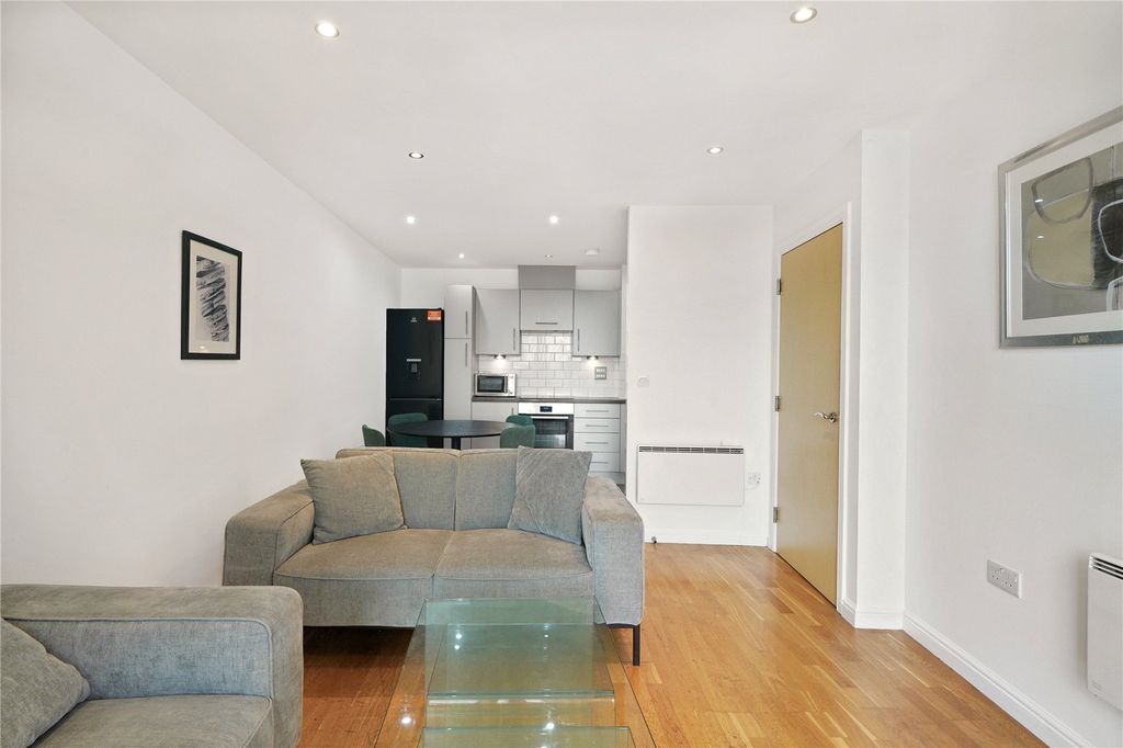 Property photo 1 of 10 Picture No. 24