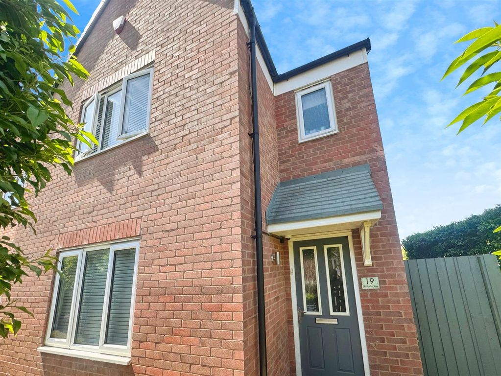 Property photo 1 of 11 External