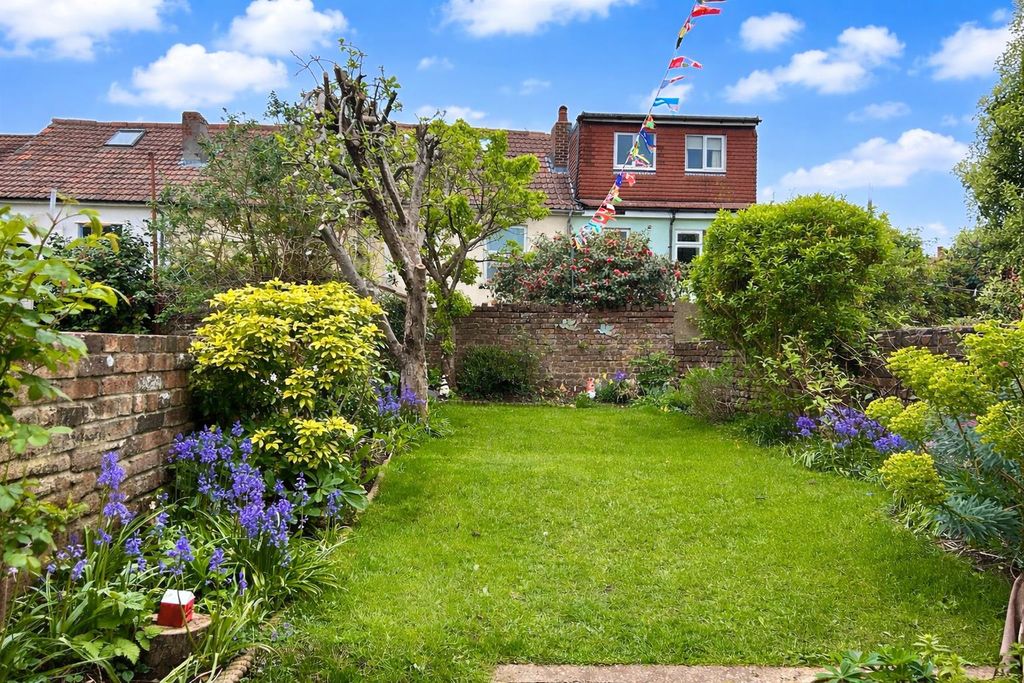 Property photo 2 of 28 81F1Bf10-Deac-4250-B62E-E0F0114F219B.Png