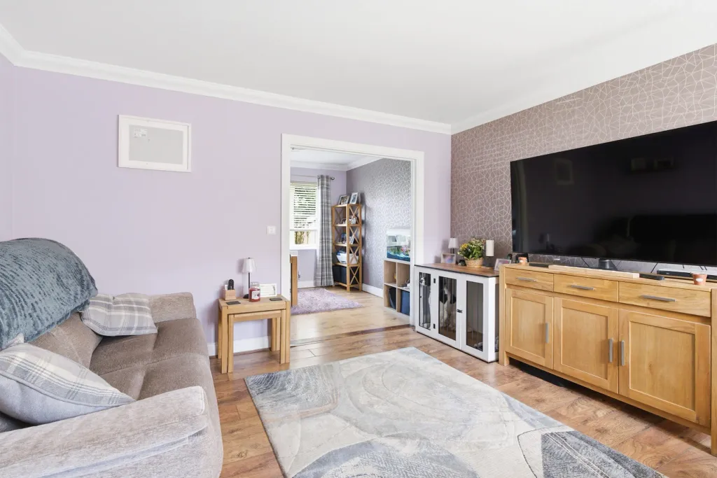 Property photo 3 of 19
