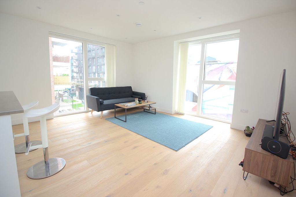 Property photo 2 of 10