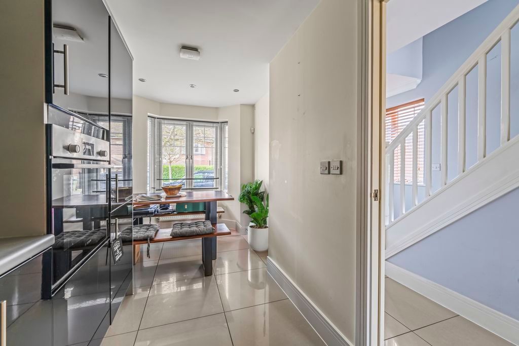 Property photo 3 of 17 Kitchen Diner