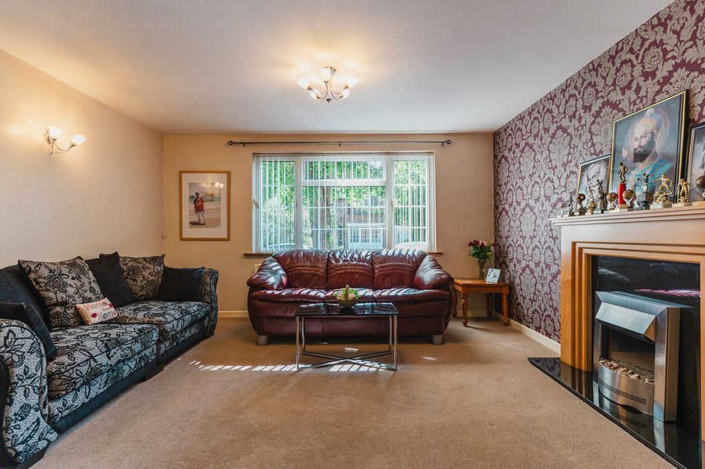 Property photo 3 of 26