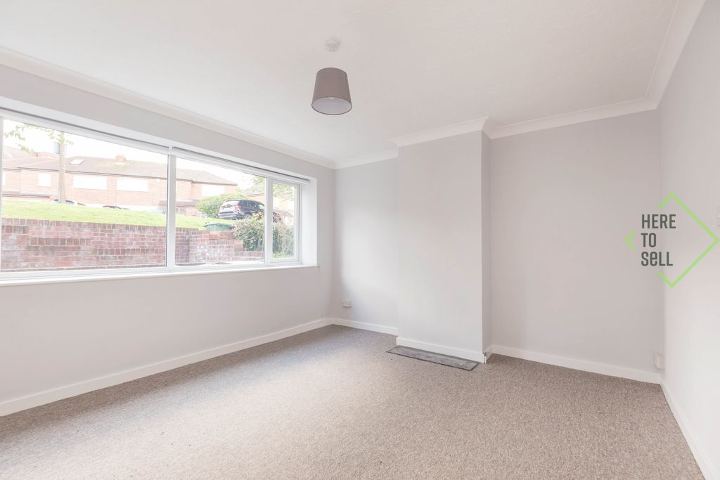 Property photo 3 of 14 Chingford-9