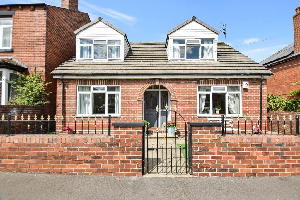 Property photo 1 of 24