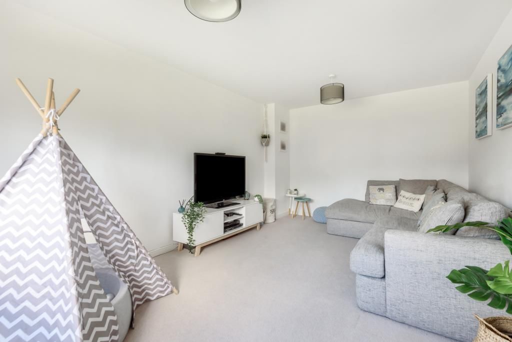 Property photo 3 of 10 Reception