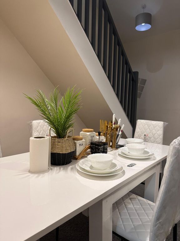 Property photo 1 of 4