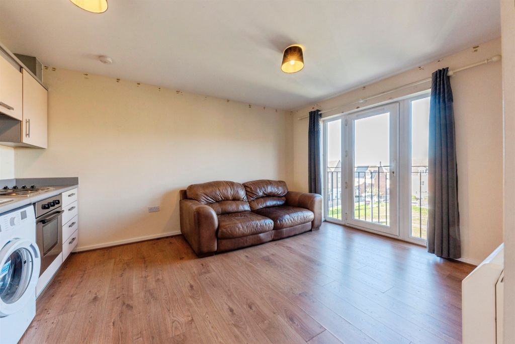 Property photo 2 of 20