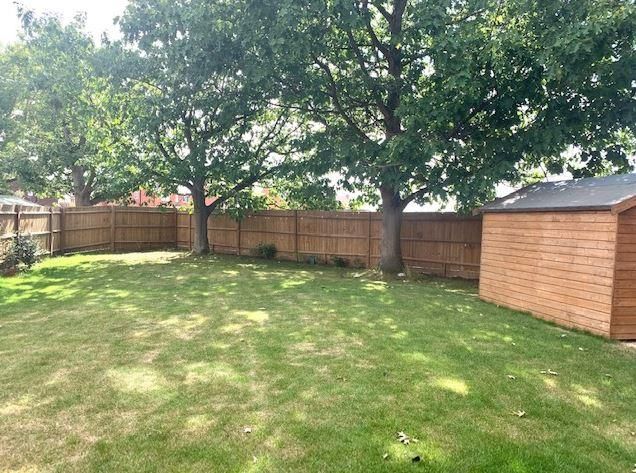 Property photo 2 of 17 Garden View