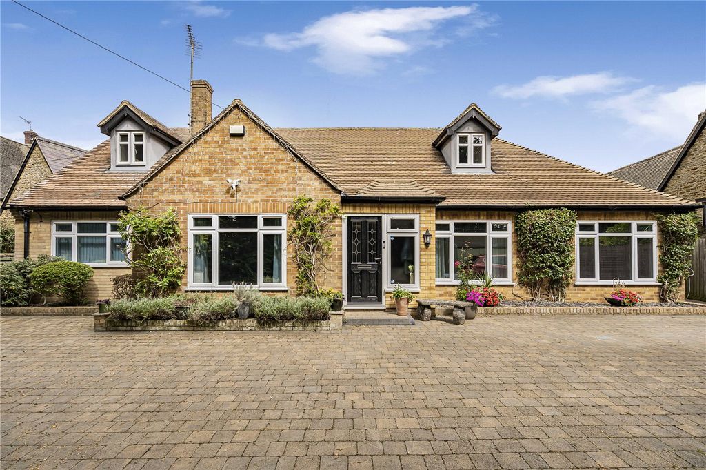 Property photo 1 of 17 Front