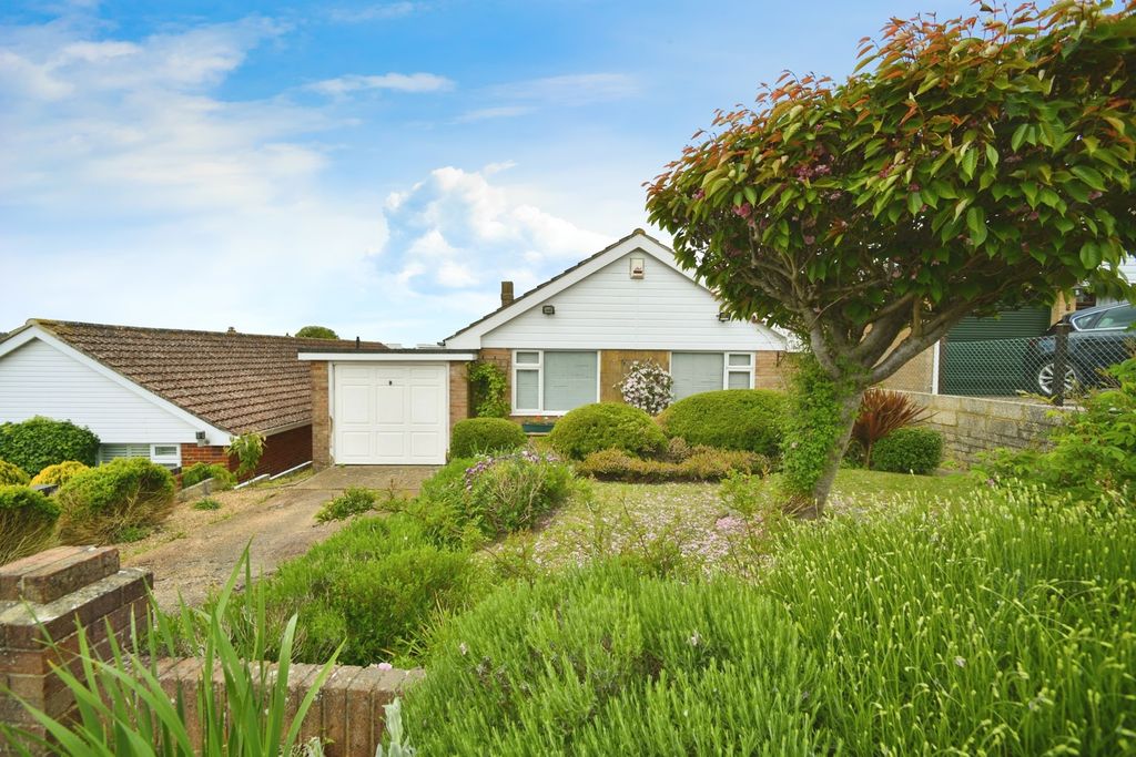Property photo 1 of 17 Front