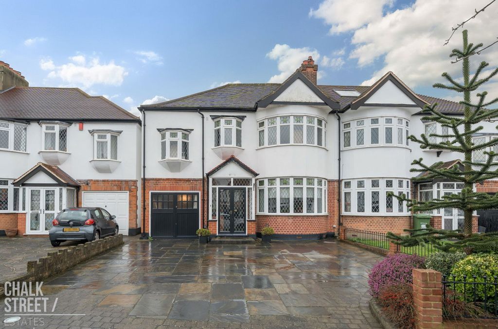 Property photo 1 of 38