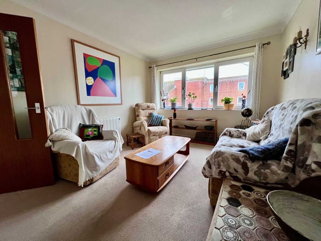 Property photo 2 of 6