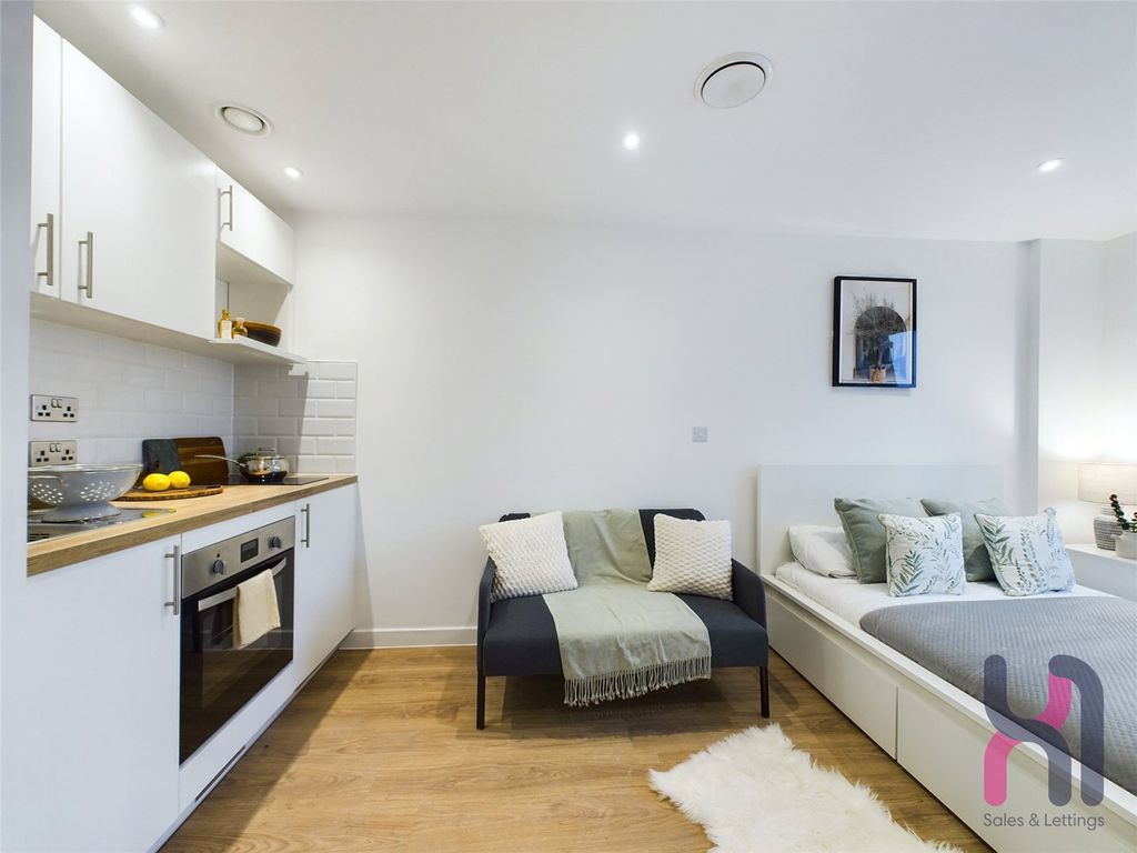 Property photo 3 of 9 Picture No. 01