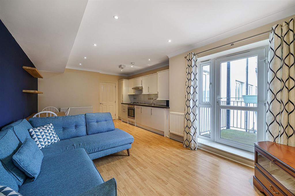 Property photo 1 of 10 Anerley Station Road-7.Jpg