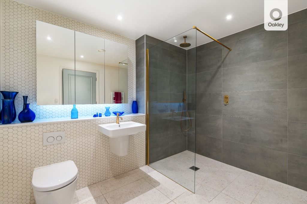 Property photo 3 of 10 3070556