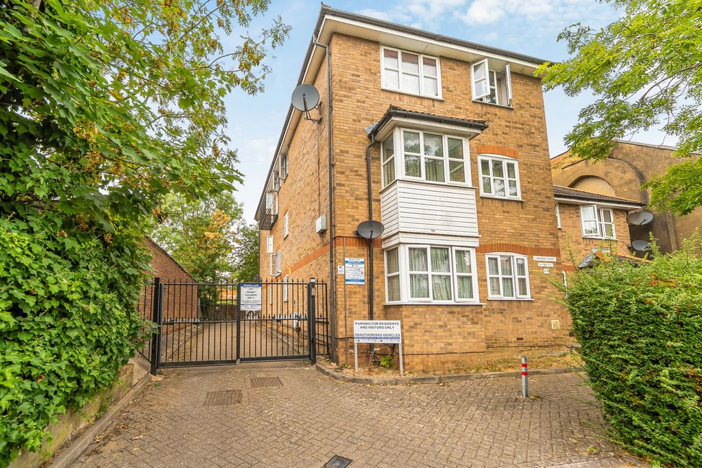 Property photo 1 of 10 1502565-19-6A844A...