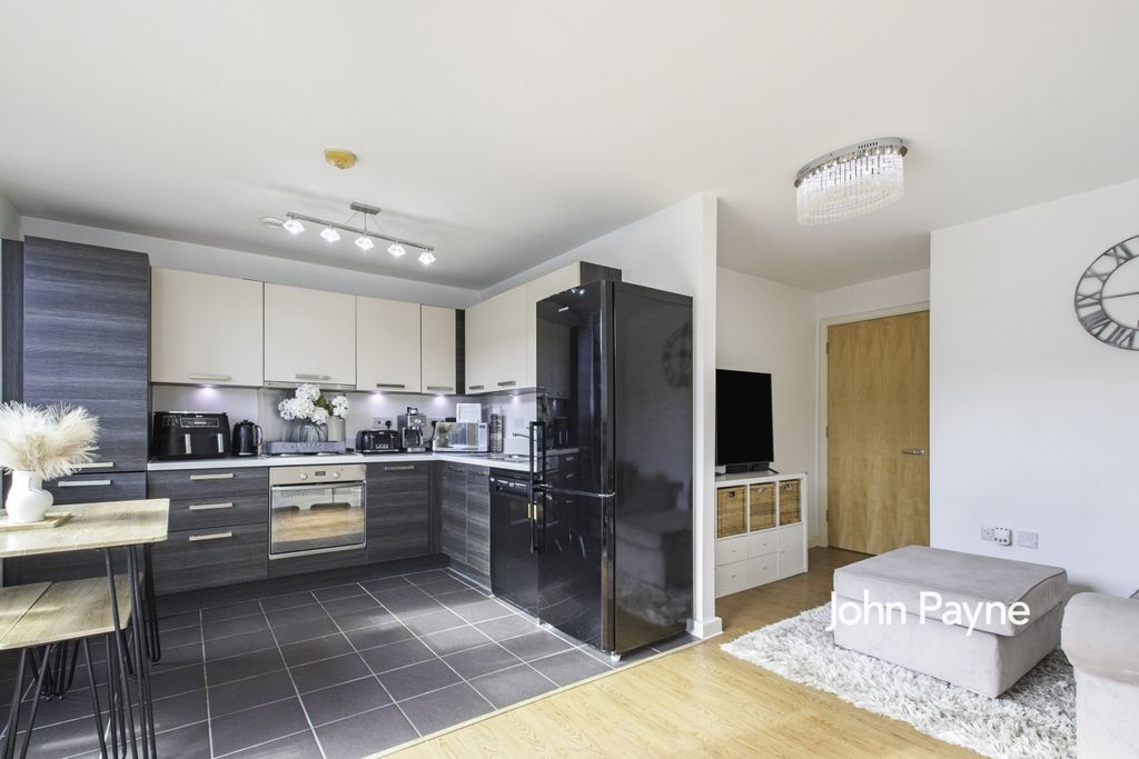 Property photo 3 of 8 Img_4571